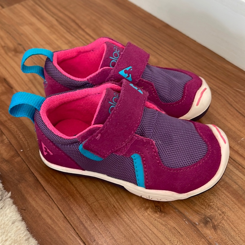 PLAE Kids Sneakers in Magenta, Pink and Teal Accents